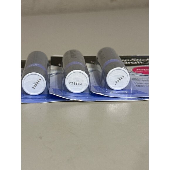 ChapStick Total Hydration Soothing Vanilla Lip Balm 0.12 Oz x3 - Picture 3 of 3